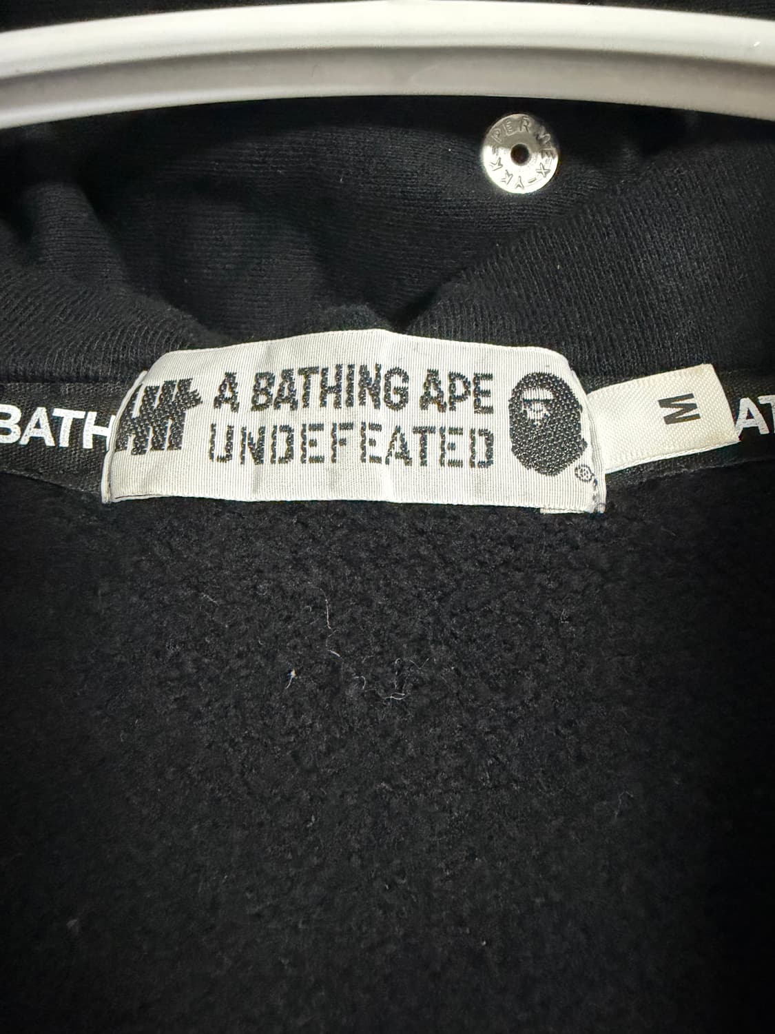 베이프 UNDEFEATED 콜라보 투헤드 샤크 후드 집업 상품이미지5