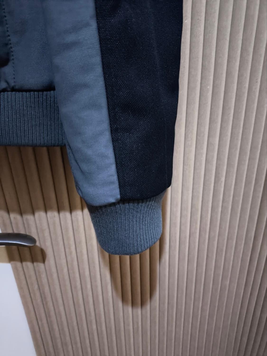 52사이즈 105 아르마니 진스 후드 경량패딩 상품이미지6