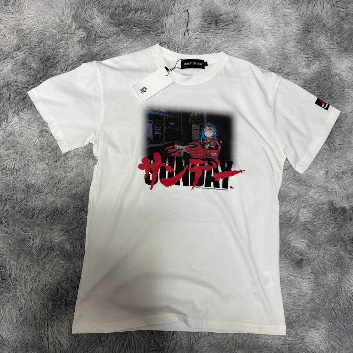 선데이오프클럽 애니메이션 반팔티 L사이즈 상품이미지1