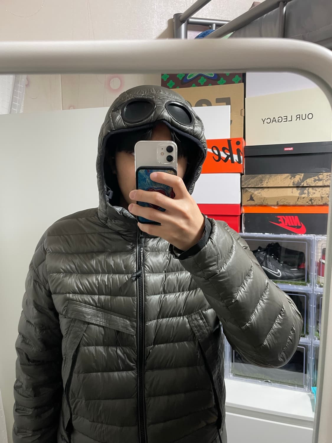 CP 컴퍼니 DD쉘 고글 경량패딩 L 상품이미지2