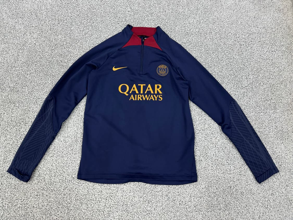 나이키 파리생제르망 PSG 드릴탑 상품이미지1