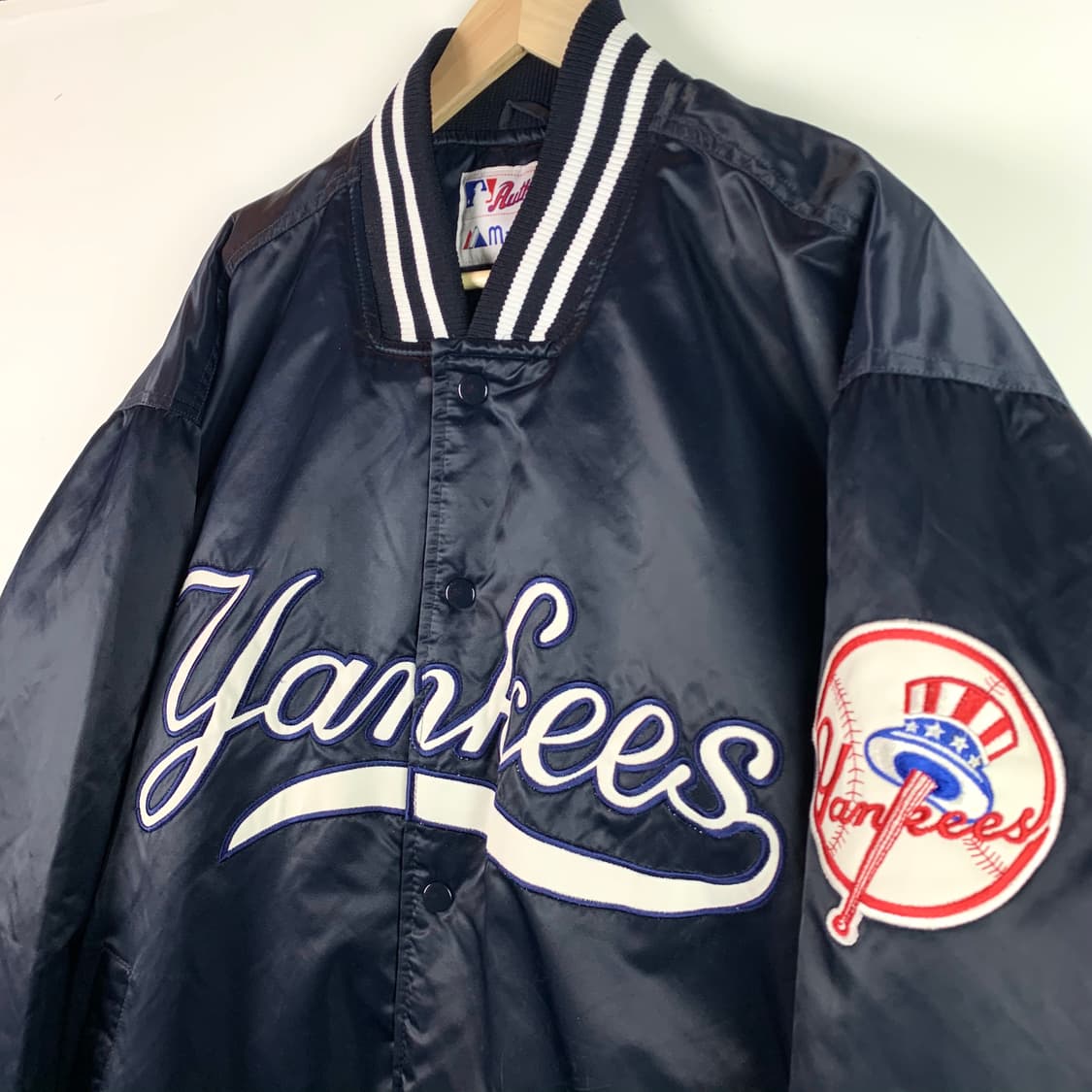 마제스틱 양키즈 나플라 오버사이즈 베이스 볼 점퍼 상품이미지4