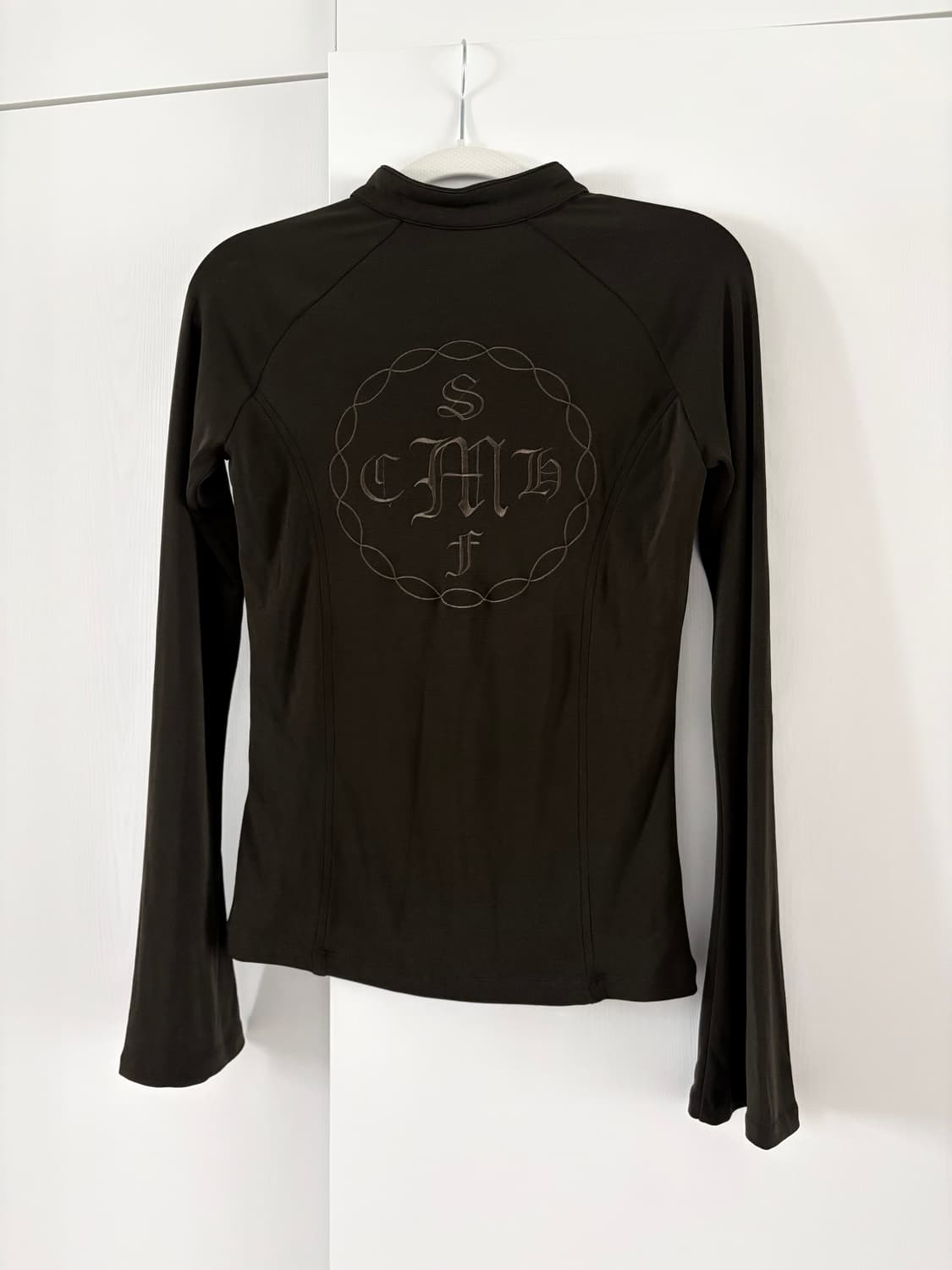 MISCHIEF pearl button slim top 상품이미지2