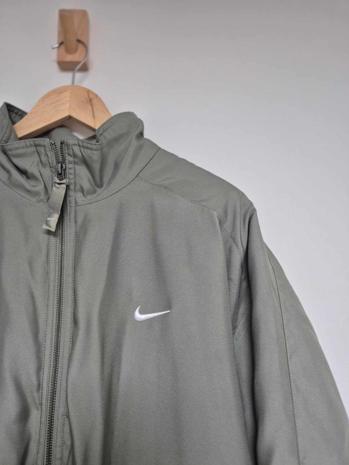 [XL] 나이키 사틴봄버 NRG 라이트아미 자켓 상품이미지2