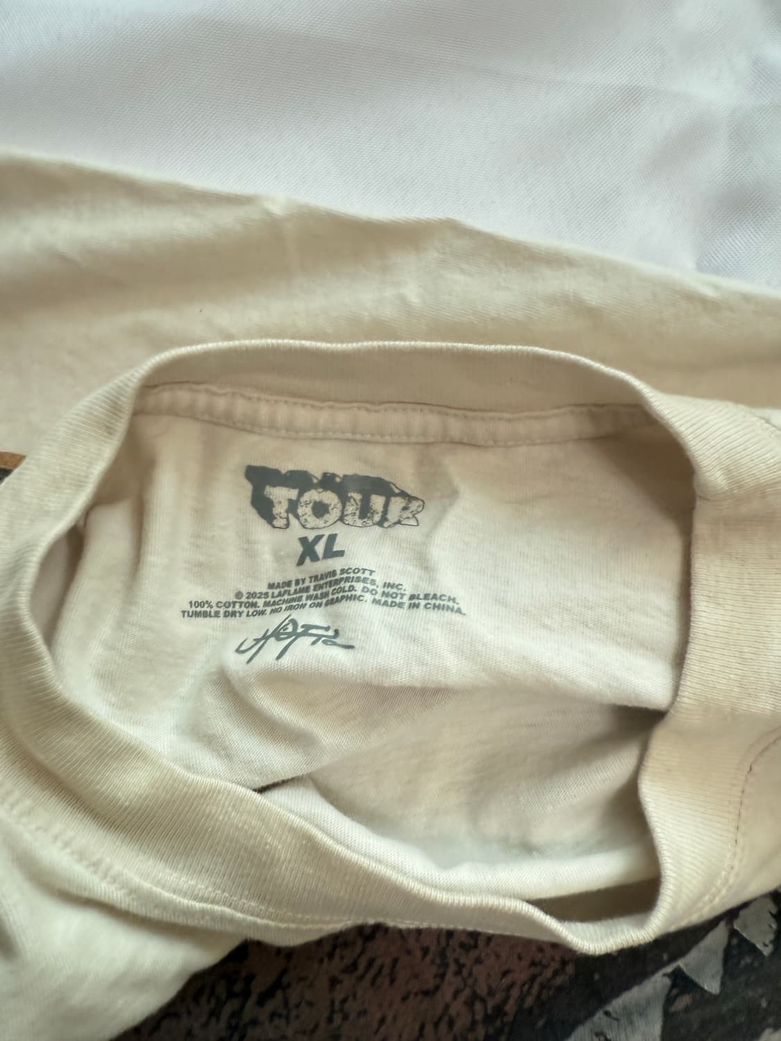 트래비스 스캇 내한 md 하이에나 티셔츠 xl 상품이미지3