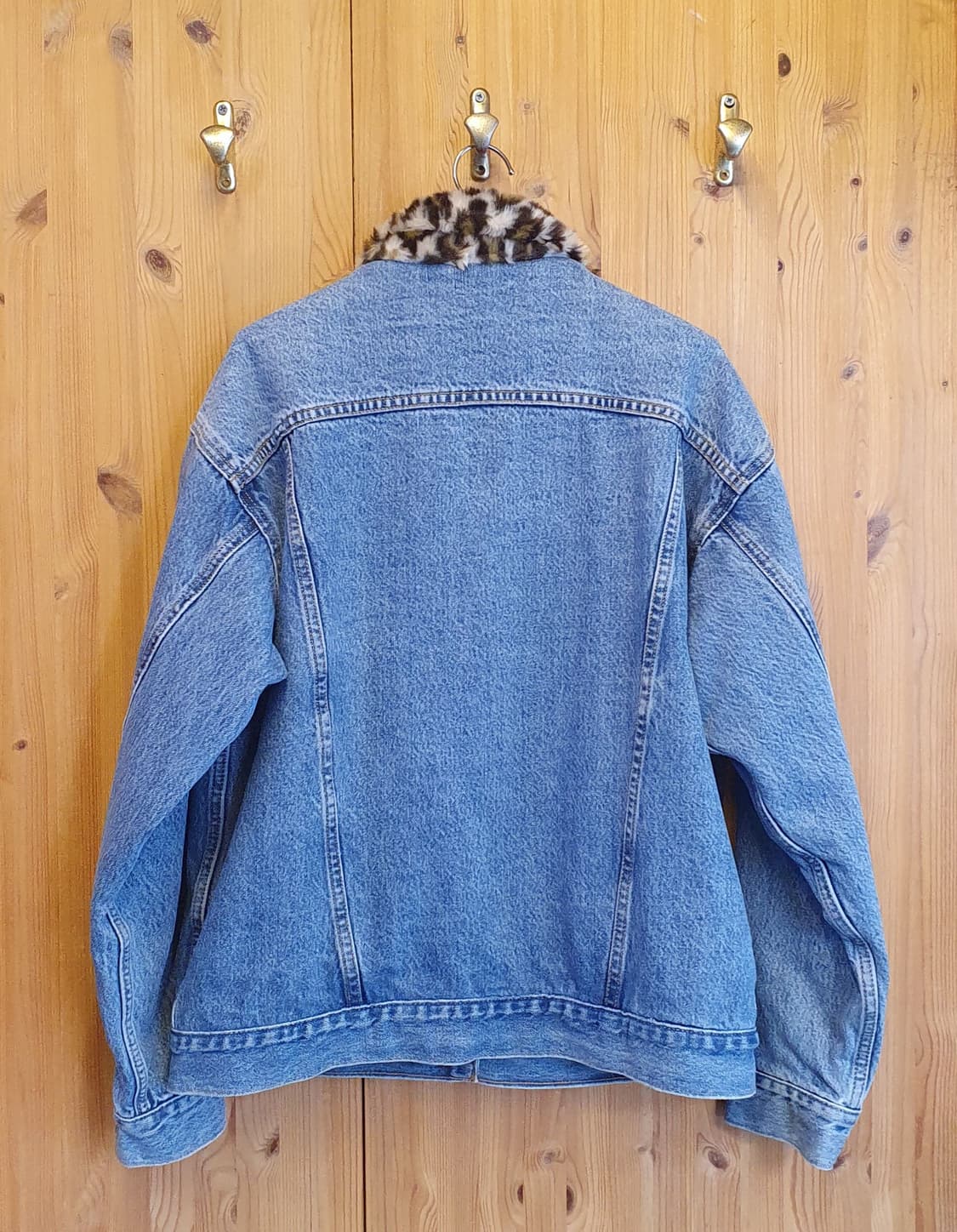 77.리바이스 레오파드 양털자켓 상품이미지3