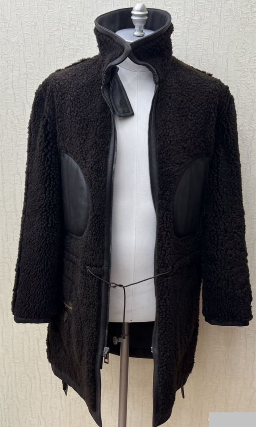 루이비통 벨티드 코트(무통-쉽스킨 레더)56 사이즈-해외발송 상품이미지8