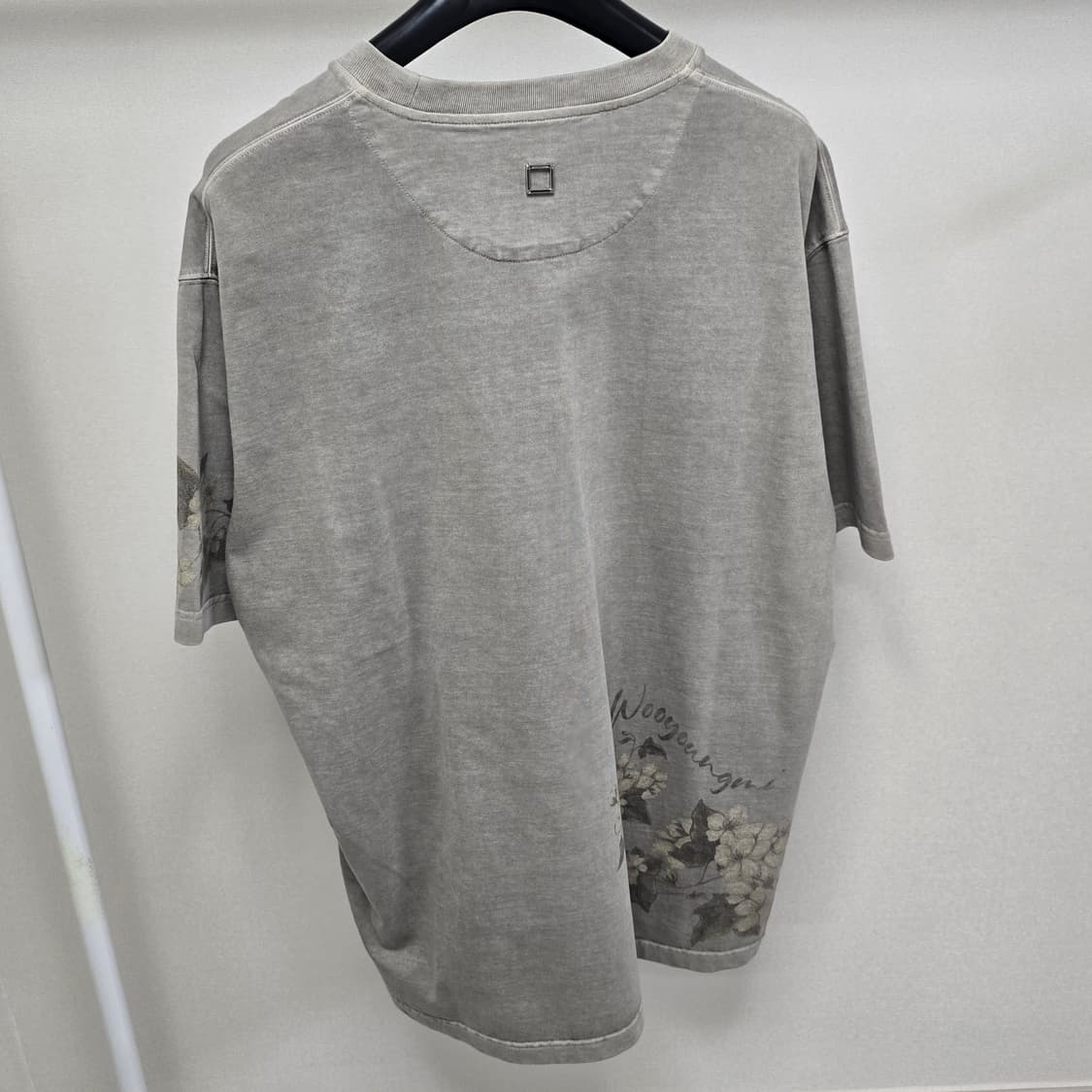 25ss 우영미 백로고 페이드 플라워 반팔 티셔츠 52사이즈 110 판매 상품이미지3
