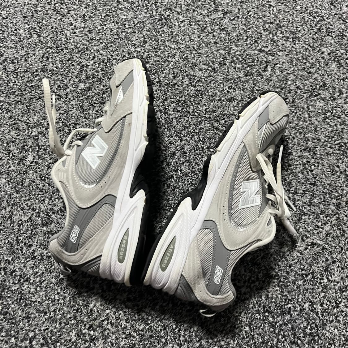 뉴발란스 270 상품이미지1