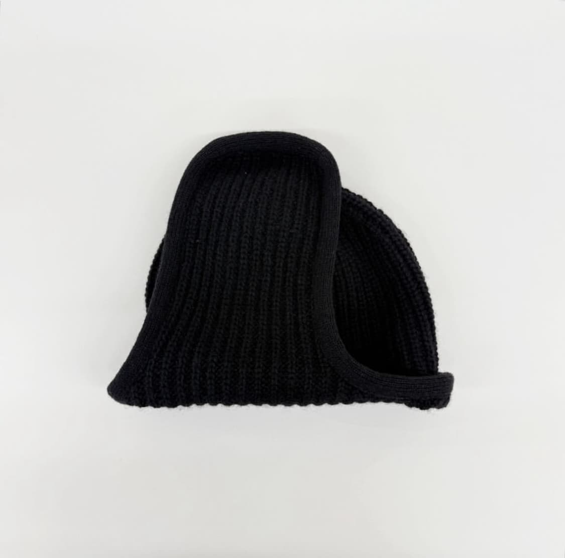 Nikki Essential Pieces 이어플랩 햇 상품이미지4