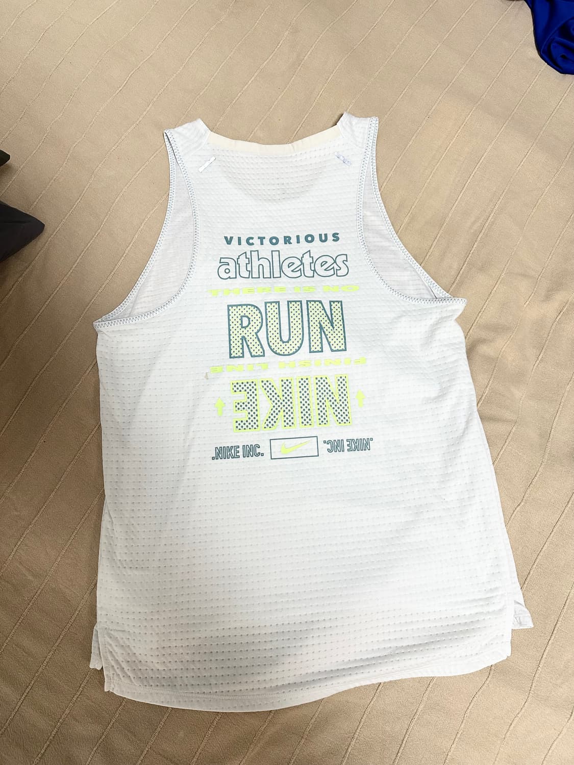 나이키 NIKE 러닝나시 L 상품이미지5