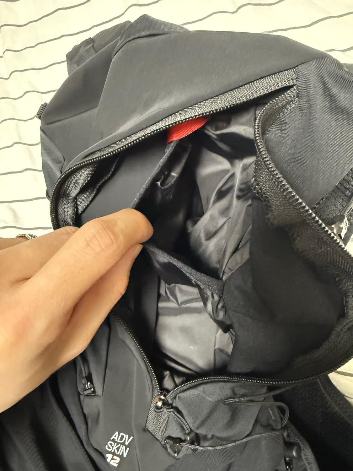 살로몬 ADV Skin 12 백팩 블랙 상품이미지6