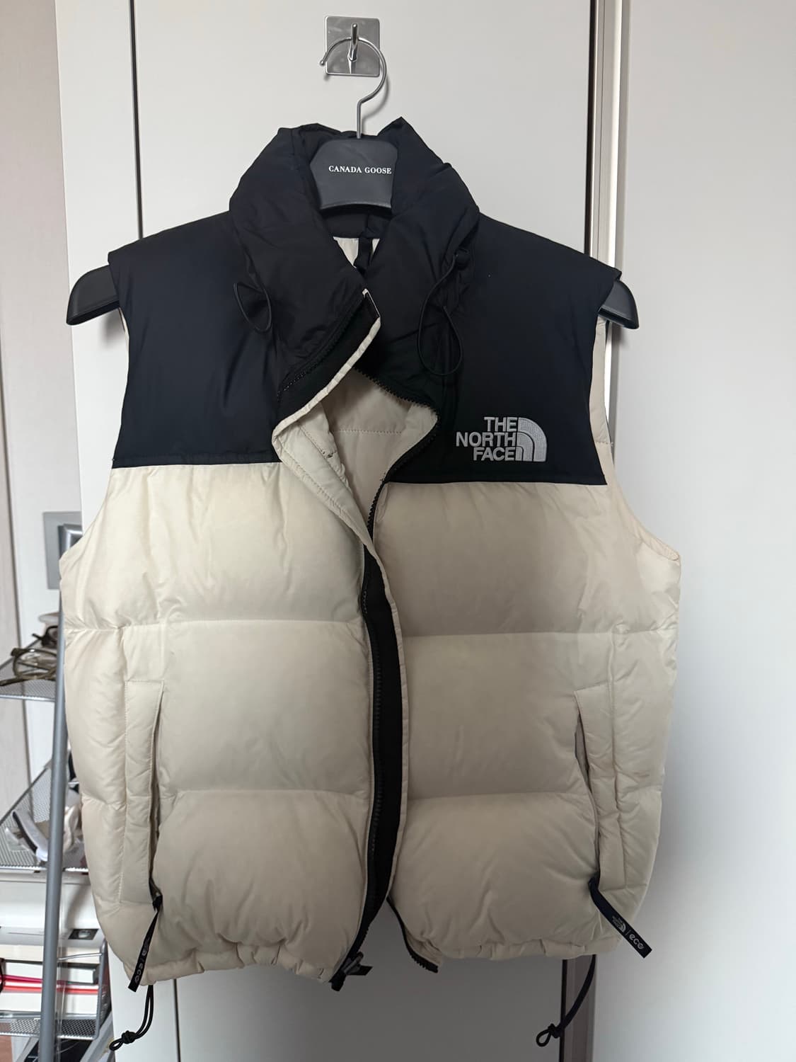 노스페이스 눕시 에코 조끼 패딩 크림 xl 100 상품이미지2