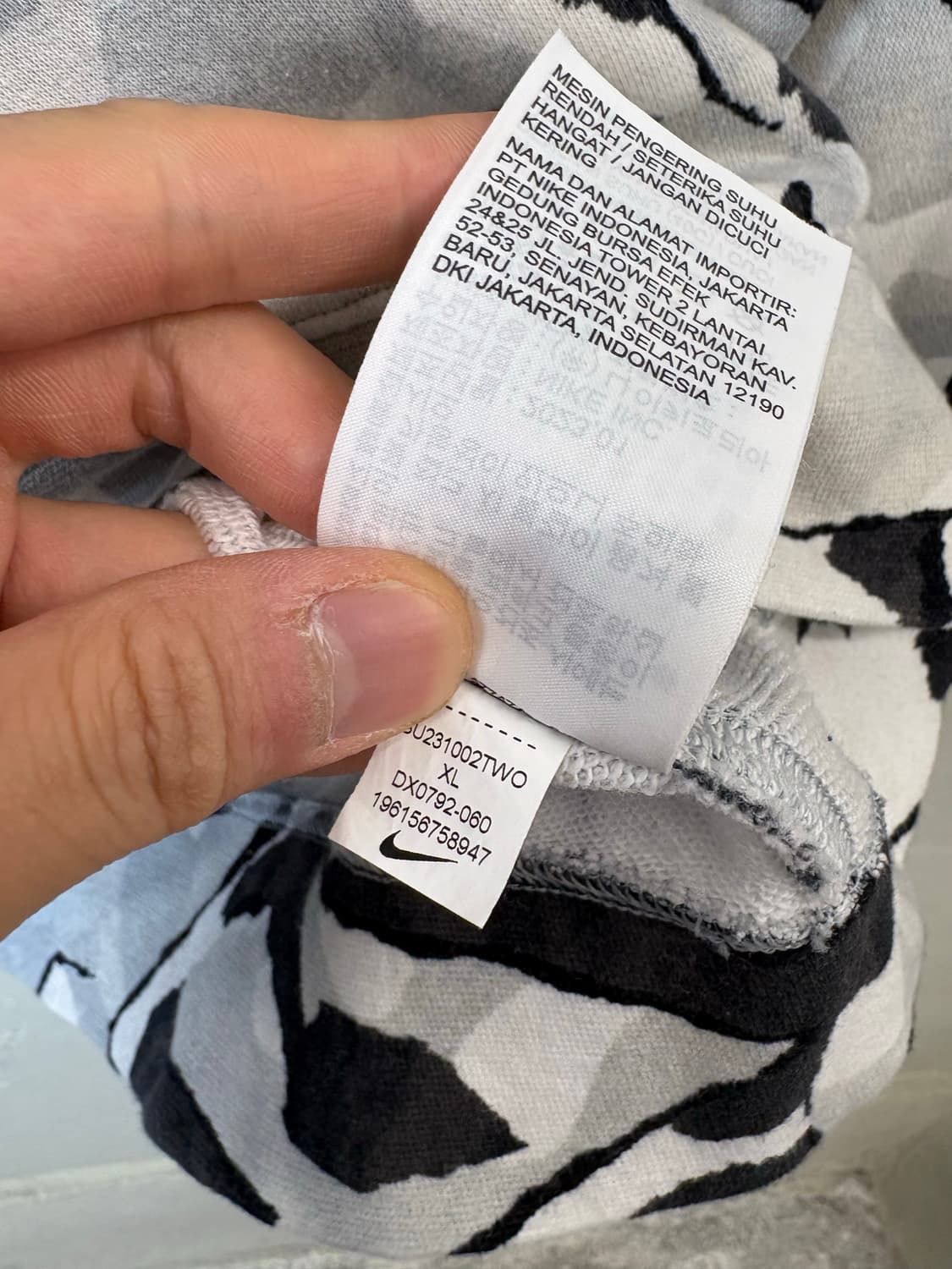 나이키 화이트 카모 패턴 후드티 상품이미지8