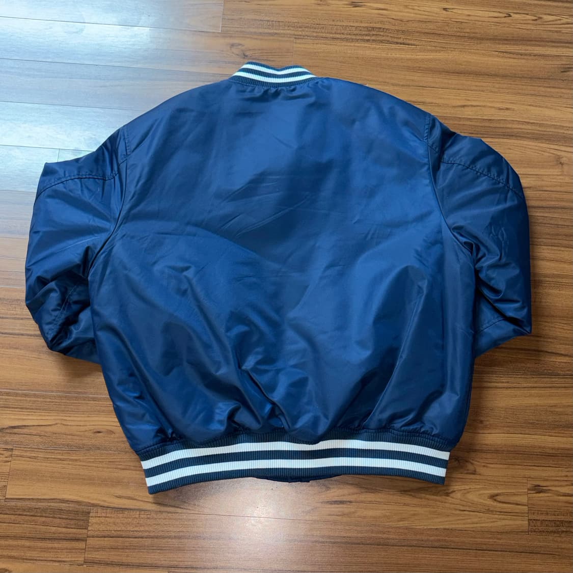 뉴에라 뉴욕양키즈 스타디움 자켓 L 상품이미지2