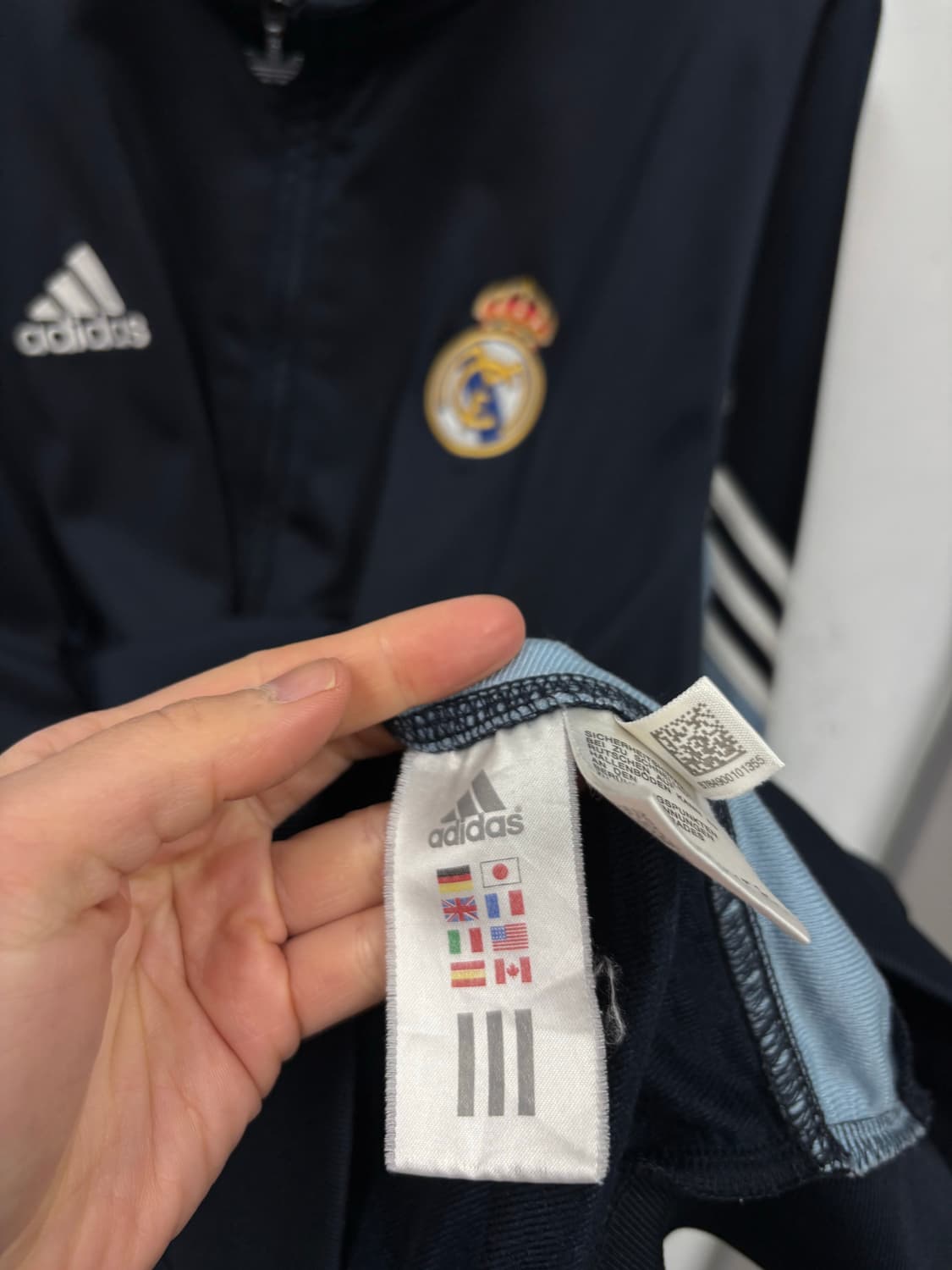 희귀매물 아디다스 레알마드리드 트랙탑 상품이미지5