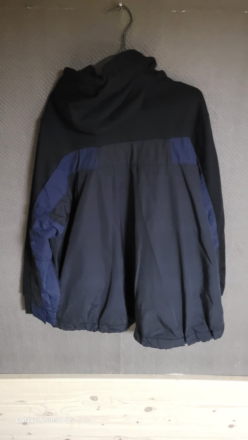나이키 사카이 후드 상품이미지2