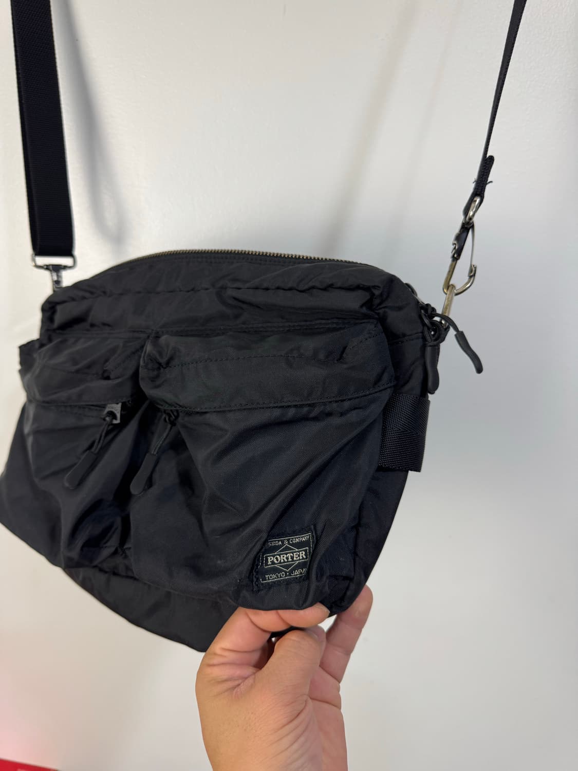 요시다포터 포스라인 크로스백 M 사이즈  상품이미지2