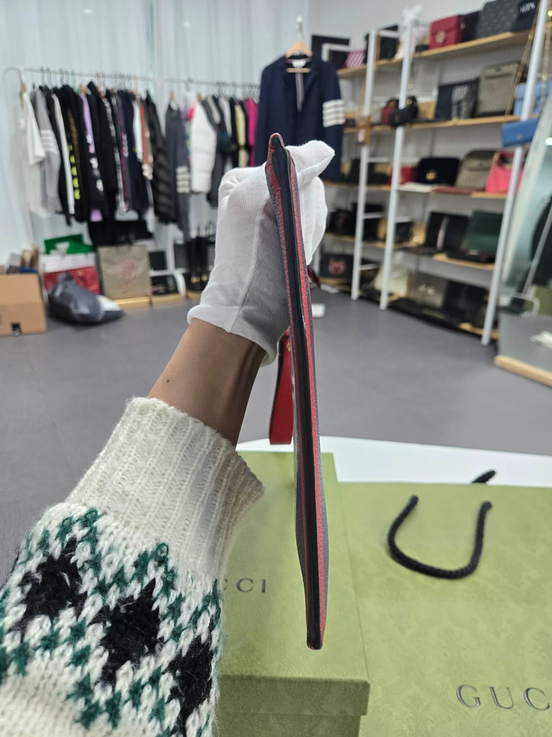 [40%할인] 구찌 한정한 킹스네이크 클러치백 상품이미지3