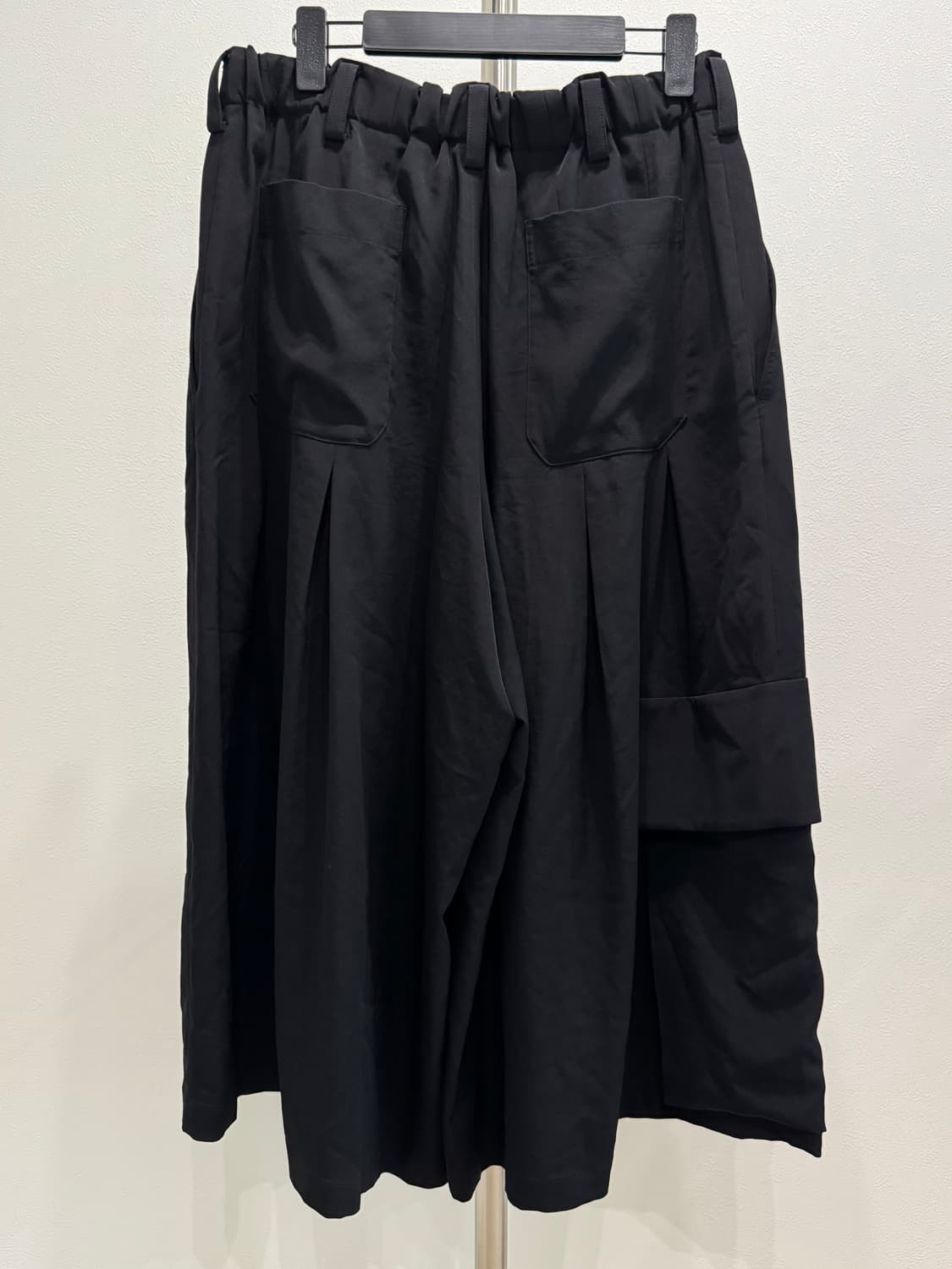 요지야마모토 24aw 사이드 카고 와이드 하카마 팬츠 상품이미지5