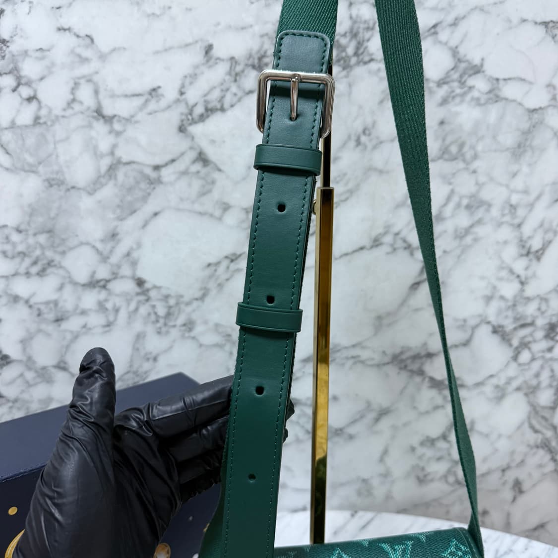 루이비통 이클립스 바스포어 웨어러블 월릿 크로스백 메신저백
 상품이미지8