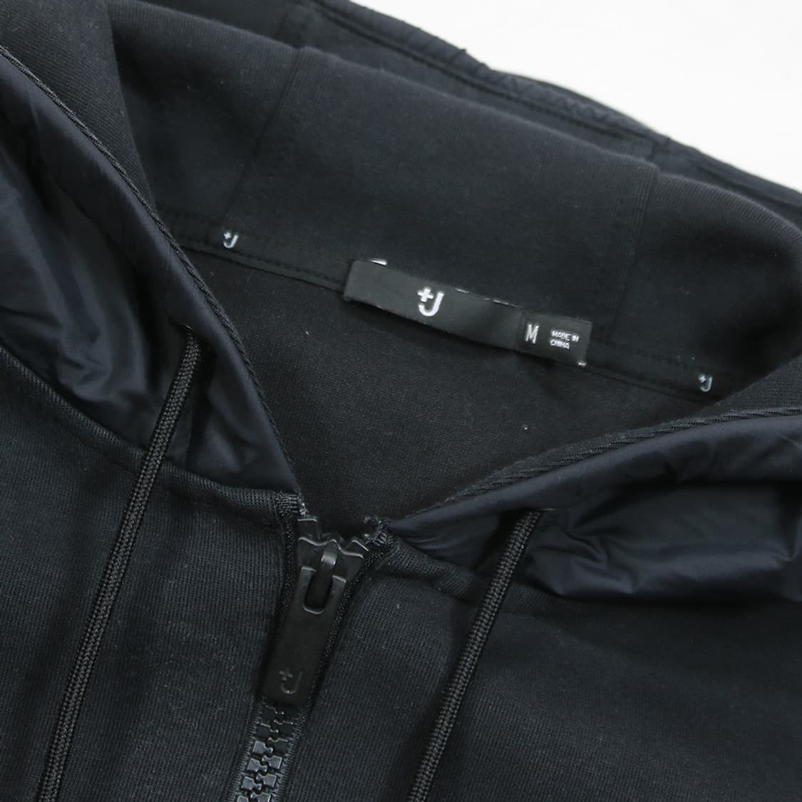 (착용컷) 유니클로 +J 집업 후드 티셔츠 (남성용 100) 상품이미지5