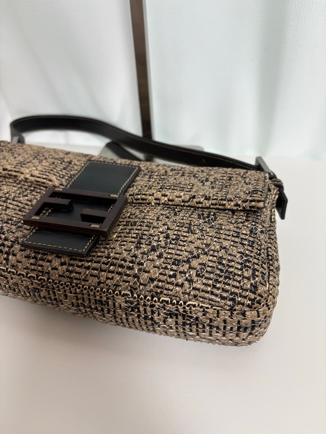 펜디 가죽 바게트백 리미티드 상품이미지4