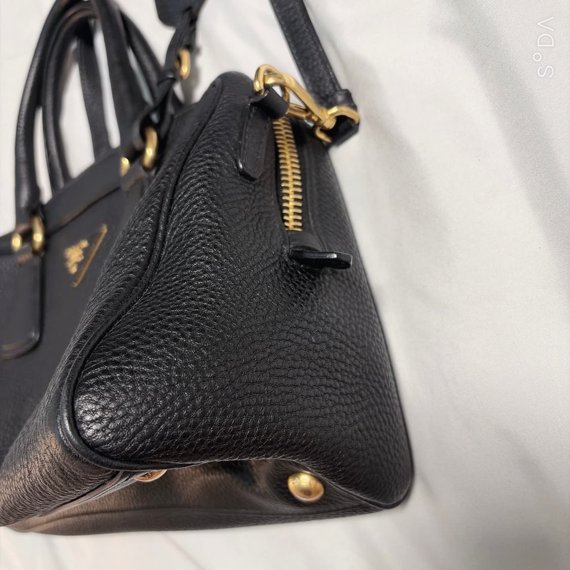 프라다 비텔로 다이노 삼각로고 숄더백 상품이미지5