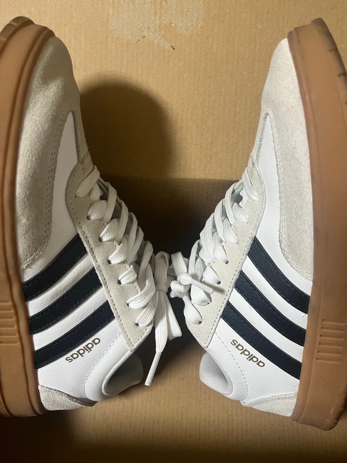 아디다스 그라다스 클라우드 화이트 코어 블랙 상품이미지1