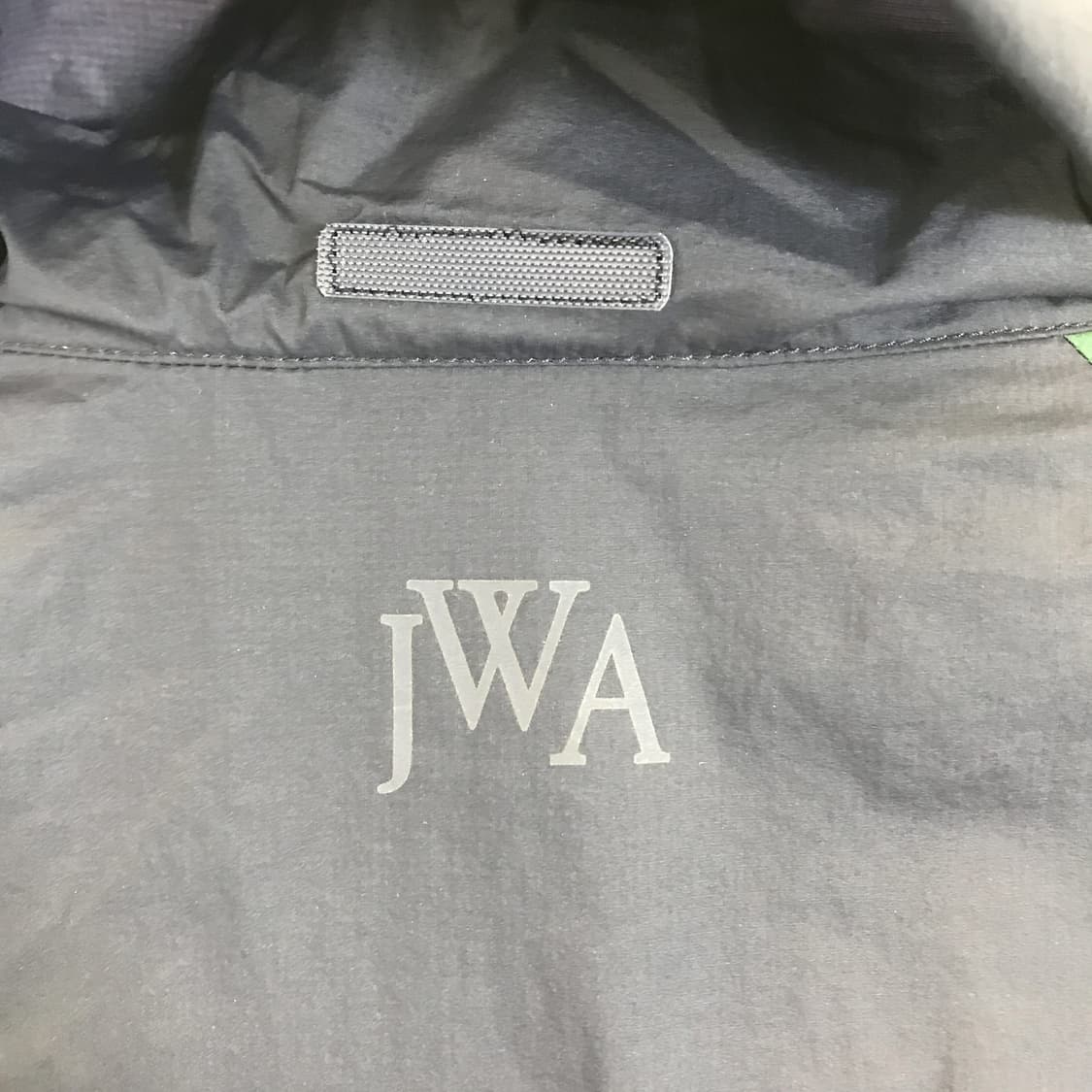 유니클로 JW앤더슨 바람막이자켓 [XL] 상품이미지4