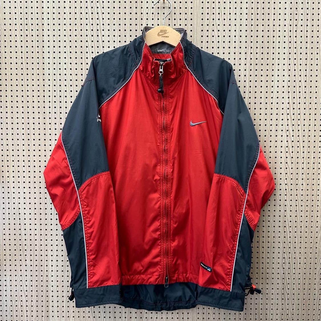 나이키 90’s Acg 패커블 윈드브레이커 상품이미지1