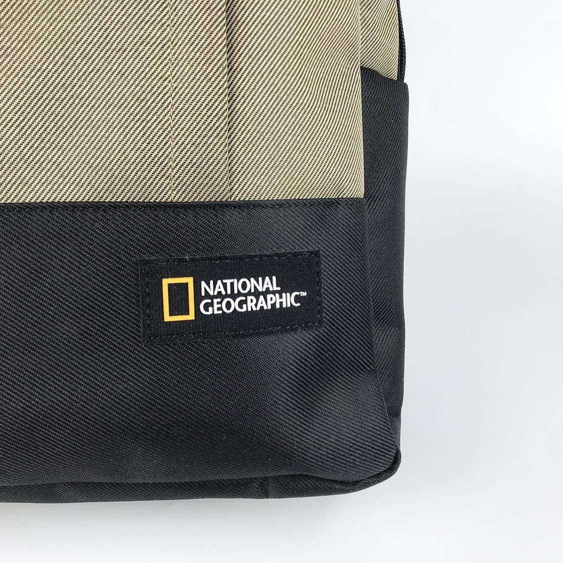 내셔널지오그래픽 USB 스마트 백팩 가방 상품이미지5
