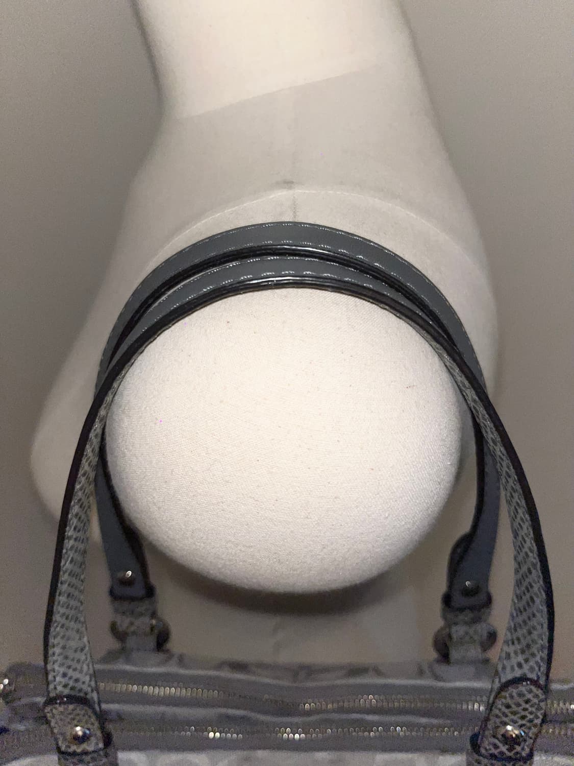 🎉SALE🎉 COACH Gray shoulder bag 상품이미지7