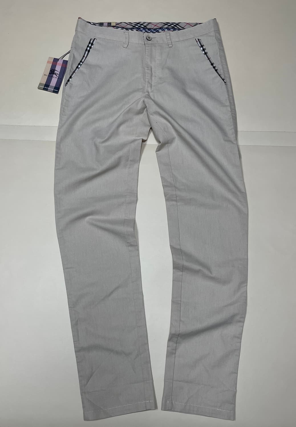 버버리 (새제품) 브릿 남성 치노 팬츠 베이지 상품이미지1