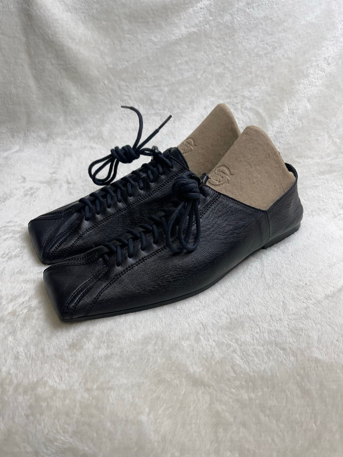 [7.5] 히어로즈 오브 히스토리 스퀘어토 플랫슈즈 || 250-255 상품이미지1