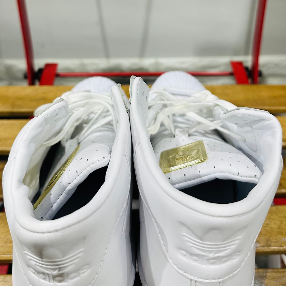 270) 아디다스 운동화 남성 남자 슈퍼스타 엘루어  골드 메탈릭 상품이미지5
