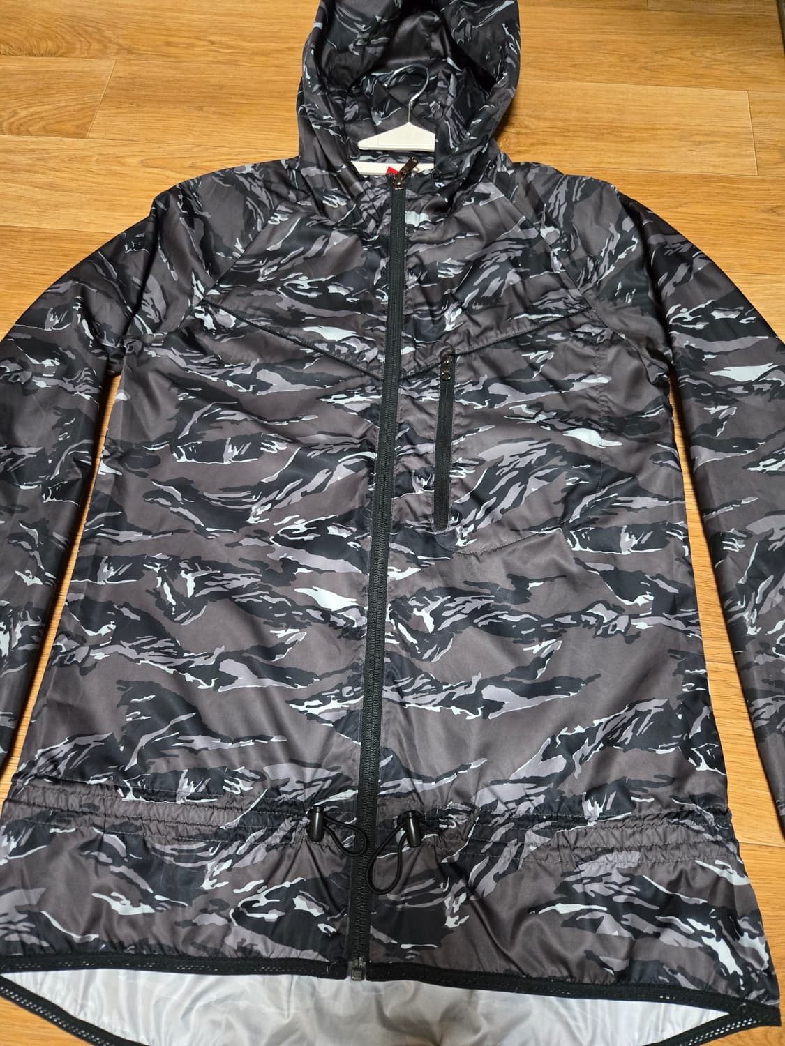 나이키 여성 카모 밀리터리 바람막이 점퍼 상품이미지2