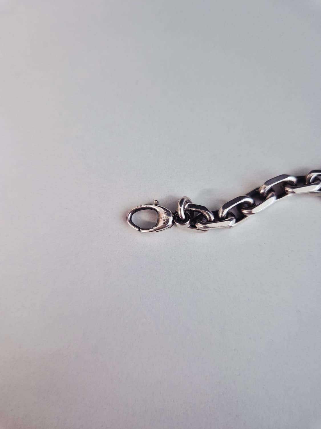 구찌 인터로킹 G 실버 팔찌 상품이미지5