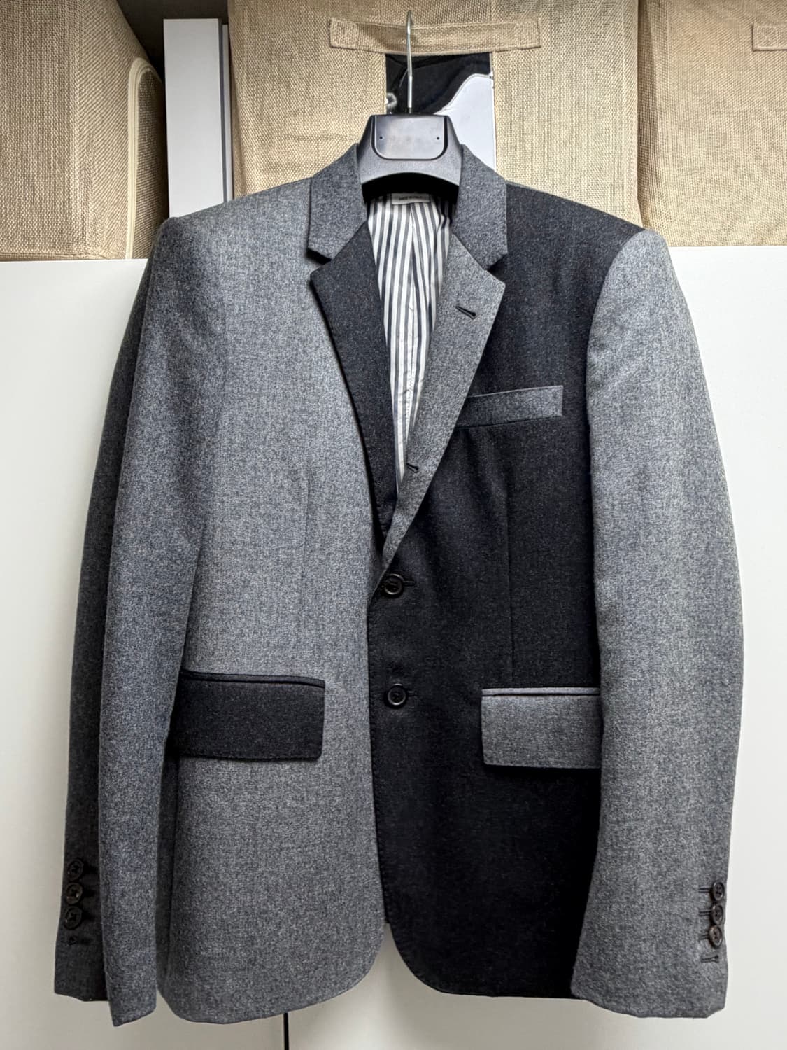 톰브라운 펀믹스 그레이 울 블레이저 2사이즈 상품이미지1