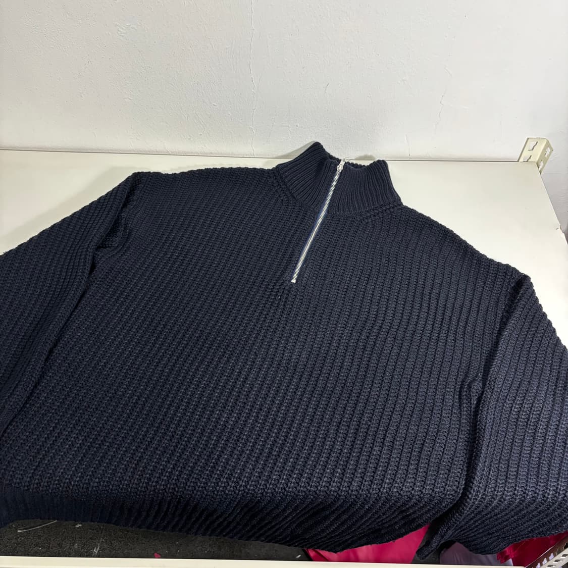 L 트릴리온 다크네이비 반집업니트 상품이미지2