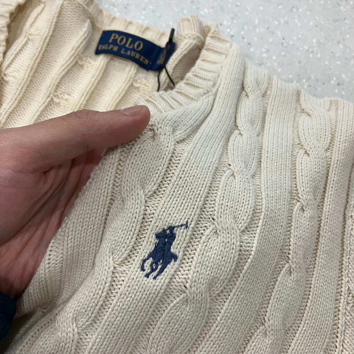 558 폴로 브이넥 꽈배기 니트 상품이미지3