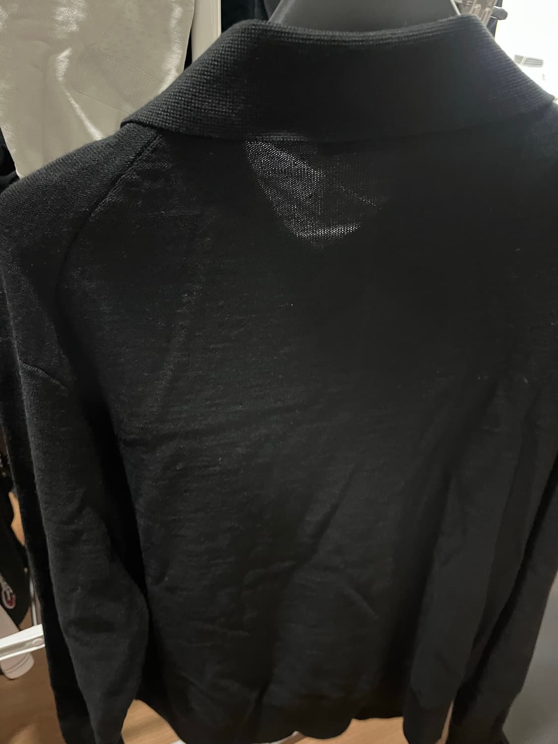 르메르 컨버터블 가디건 블랙 S 팝니다 상품이미지7