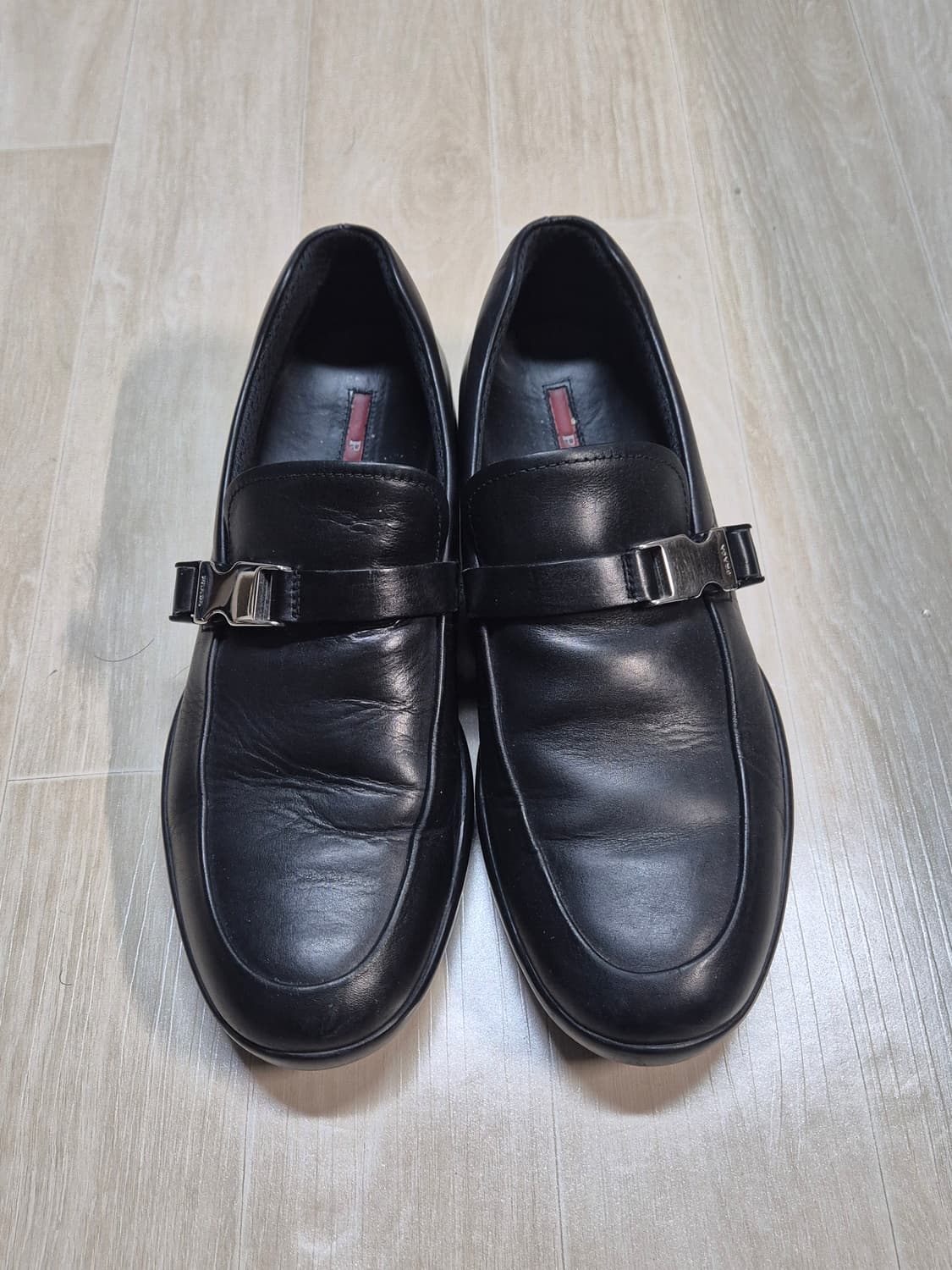 프라다 버클 로퍼 상품이미지2