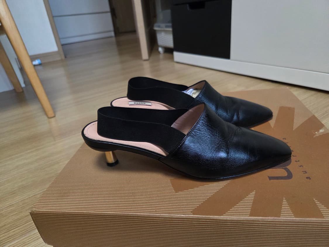 발리(Bally) 송아지 가죽 슬링백 펌프스 힐 샌들 상품이미지3