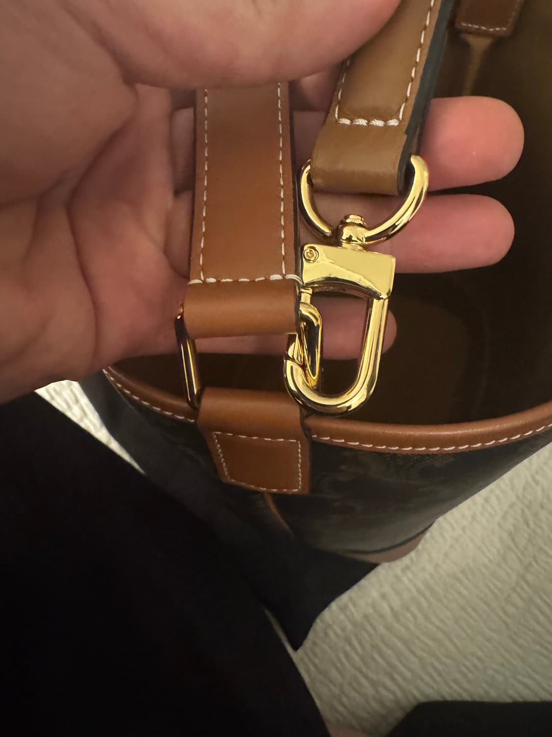 셀린느 버킷백 스몰 민트급 상품이미지6