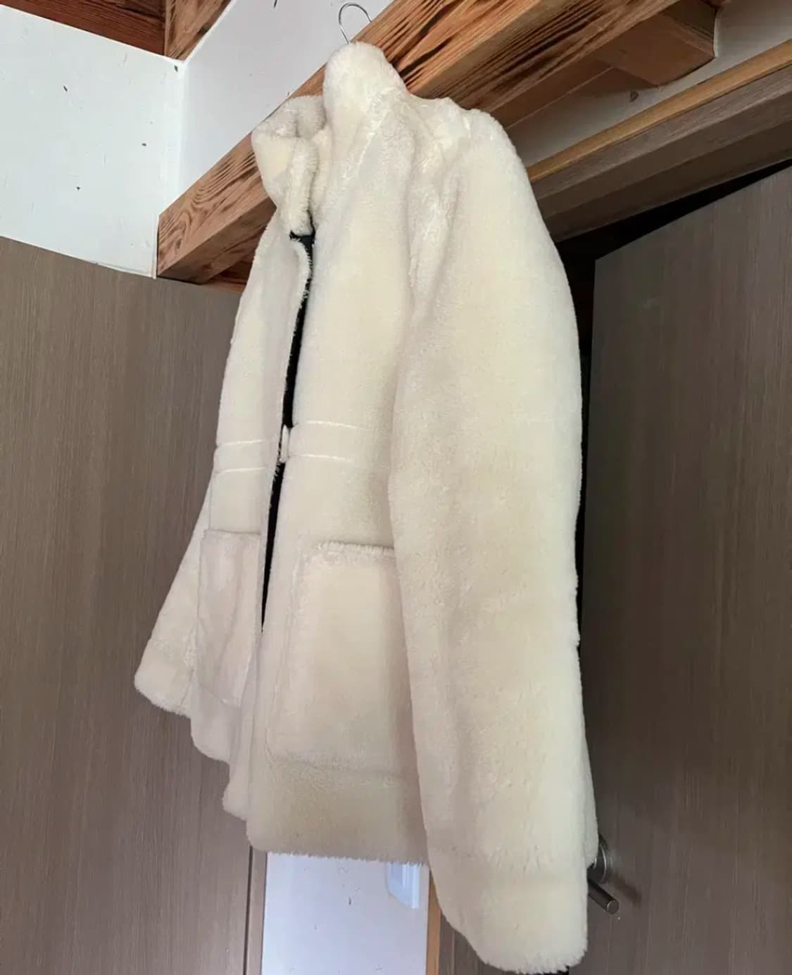 듀엘 리버시즐 양면 퍼 무스탕 상품이미지9