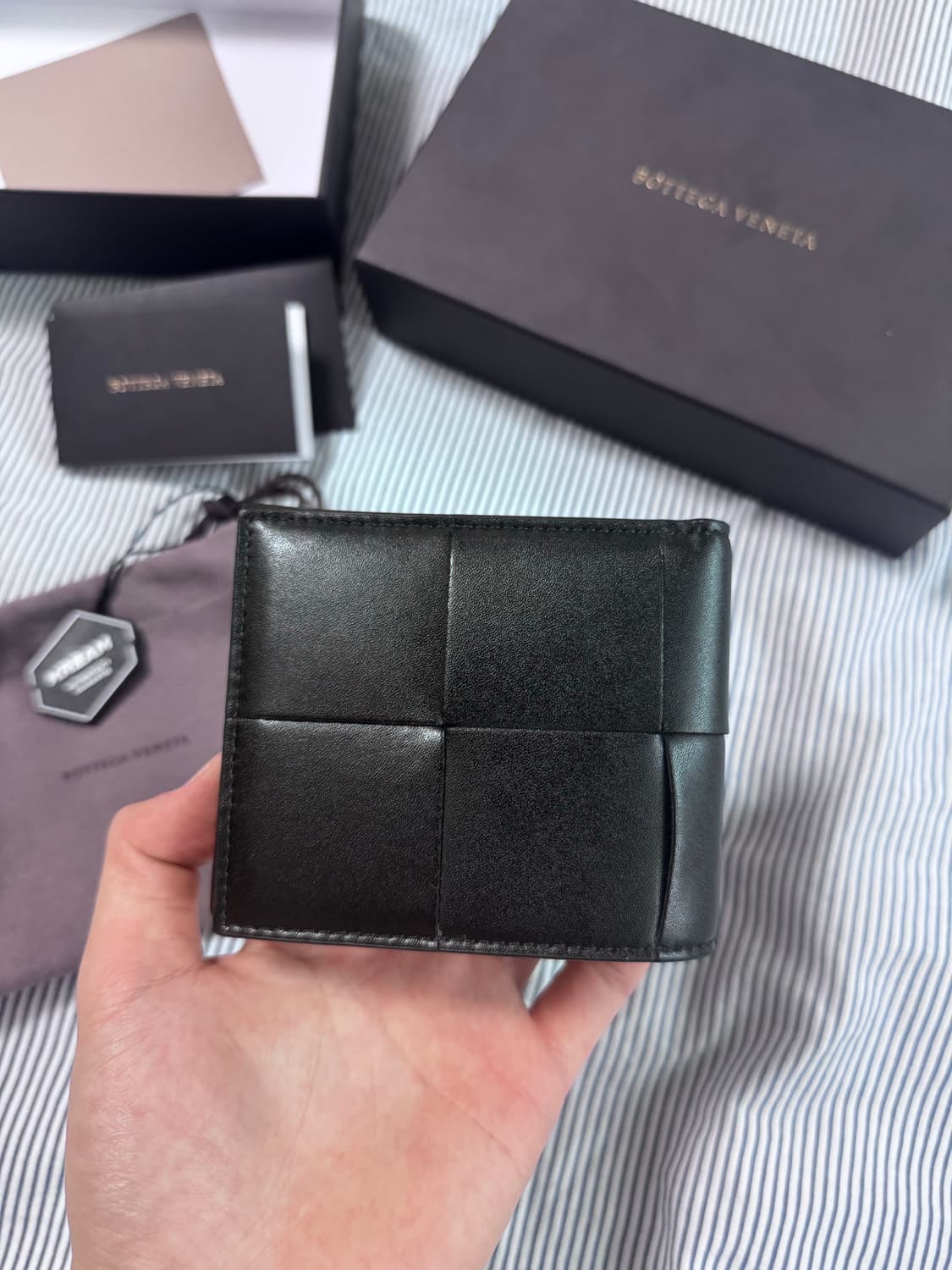 (새상품급) 보테가 베네타 블랙 반지갑 풀박스 상품이미지3