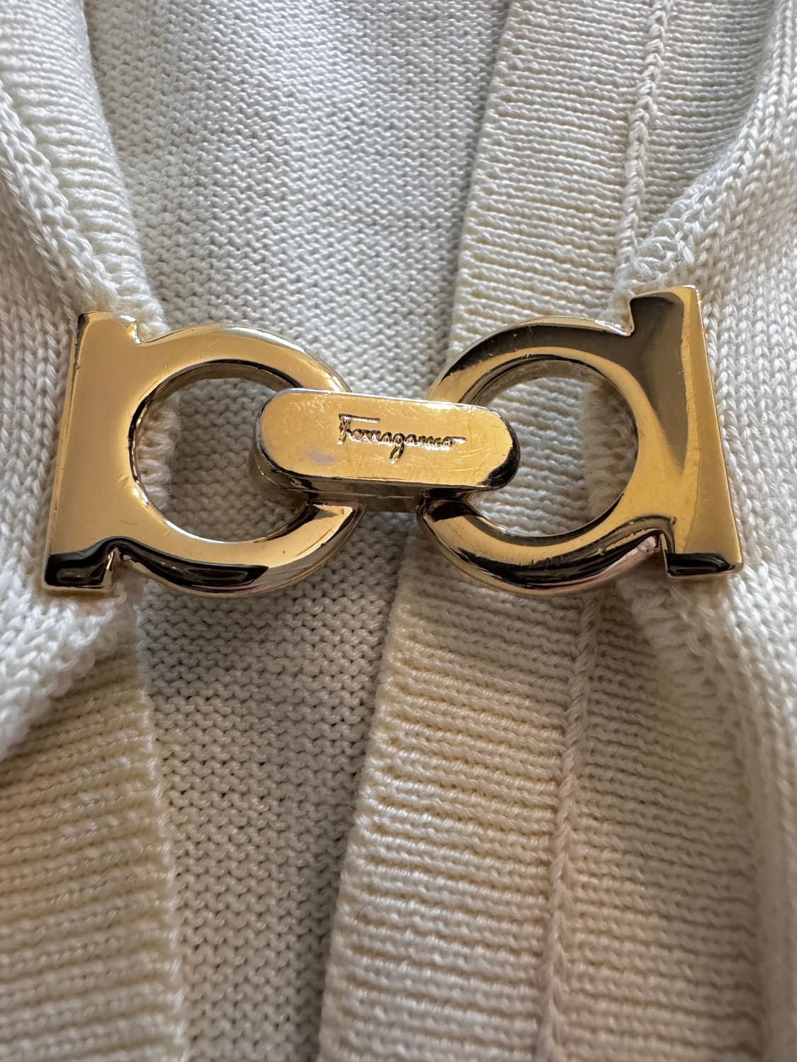 살바토레 페레가모 버클 가디건 상품이미지2