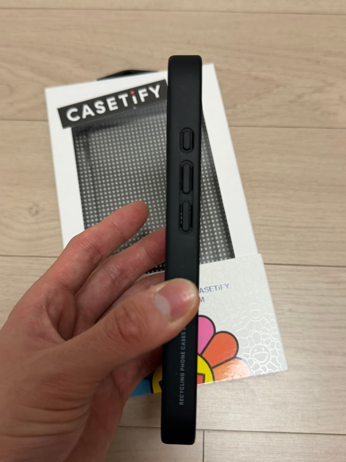 케이스티파이 무라카미 아이폰 16 Pro 케이스 상품이미지3