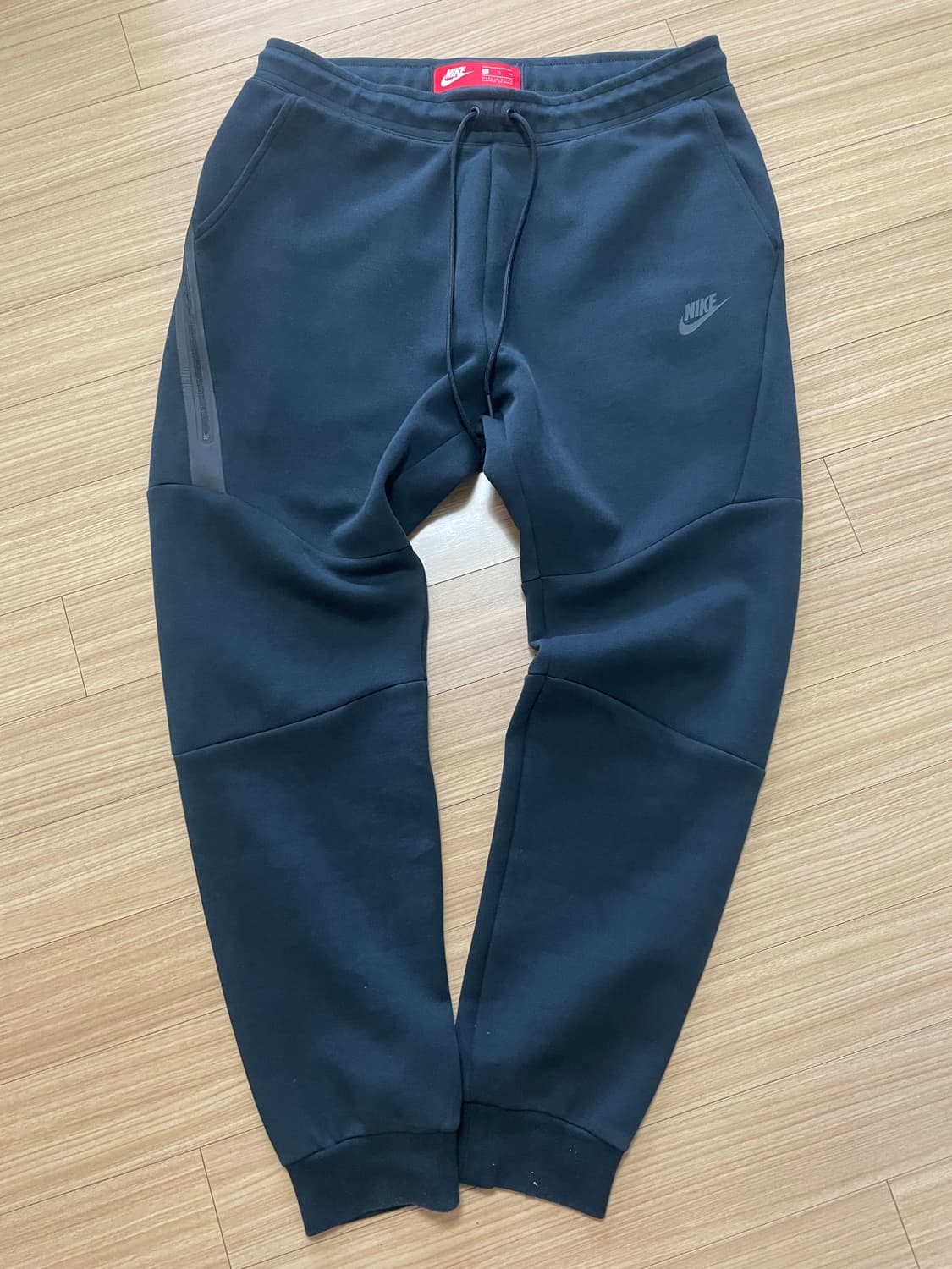 나이키테크팩 바지 상품이미지1